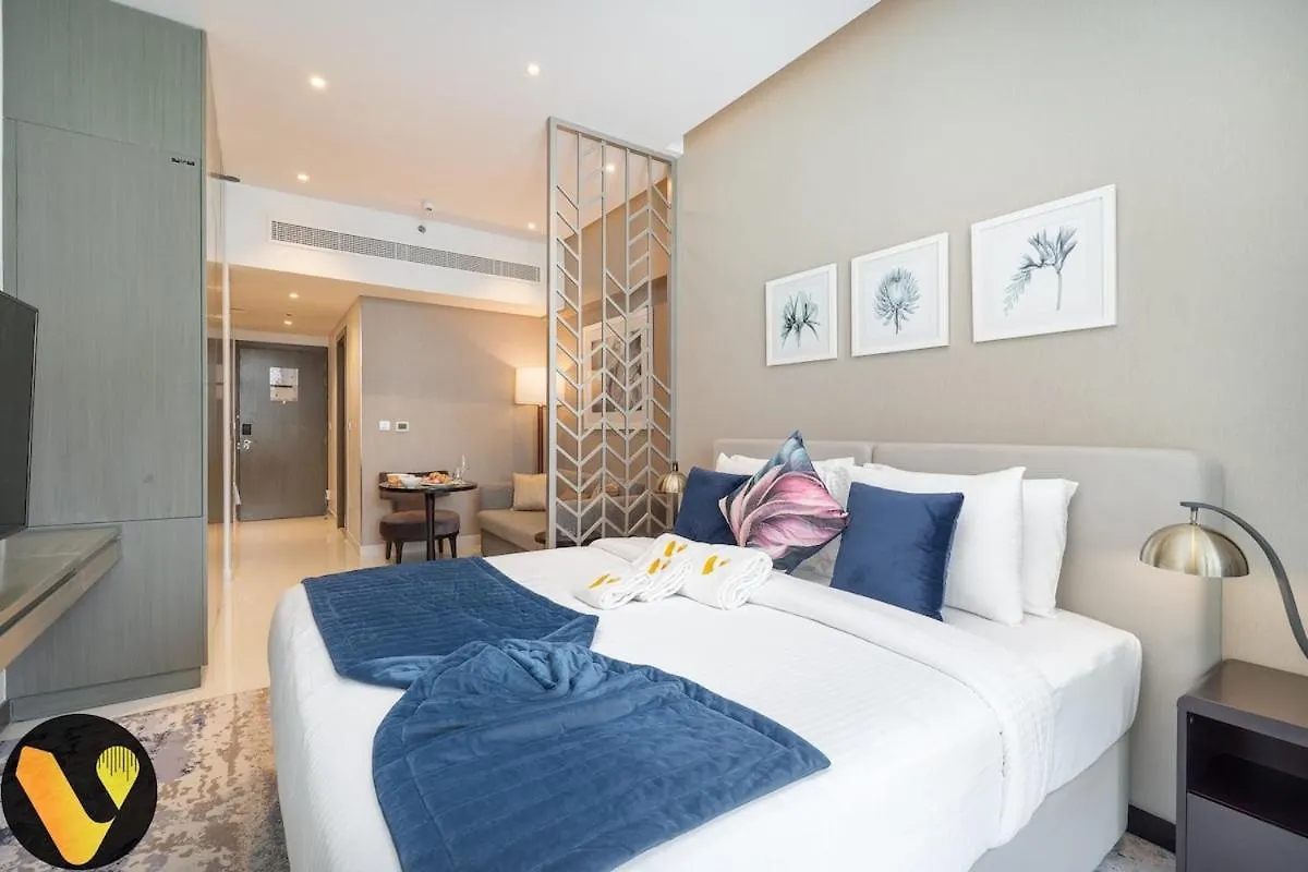 Vogue Damac Maison Prive Balcony & Pool With Canal View Prime Business Bay Location, Steps From Downtown & Burj Khalifa Dubai 0*,